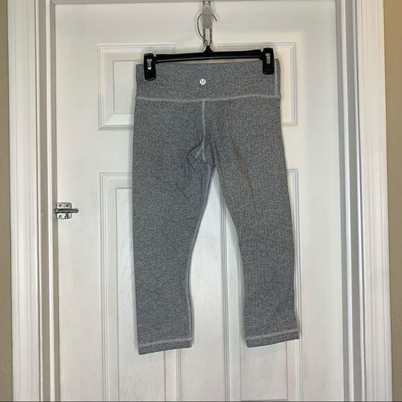 Lululemon Herringbone Ghost crop legging Size 6 - Picture 7 of 8